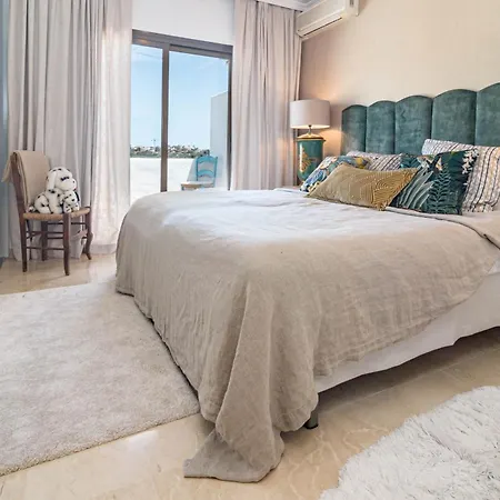 Lag - Spacious 3br Townhouse With Private Jacuzzi