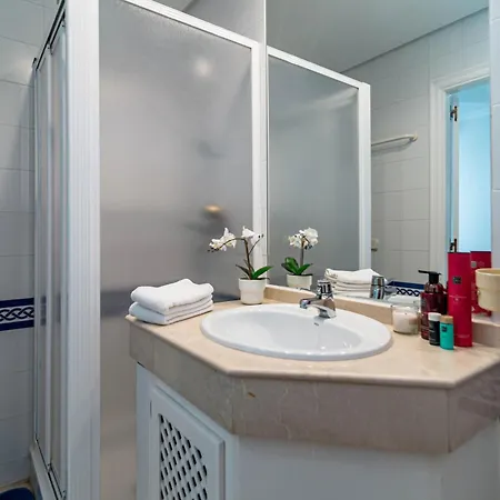 Lag - Spacious 3br Townhouse With Private Jacuzzi * Marbella