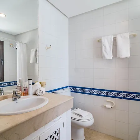 Lag - Spacious 3br Townhouse With Private Jacuzzi