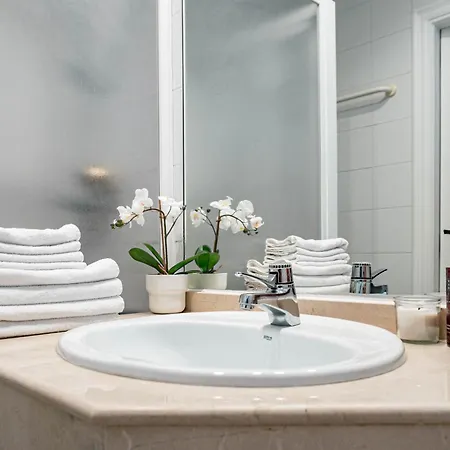 Lag - Spacious 3br Townhouse With Private Jacuzzi Marbella