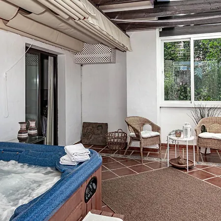 Holiday home Lag - Spacious 3br Townhouse With Private Jacuzzi